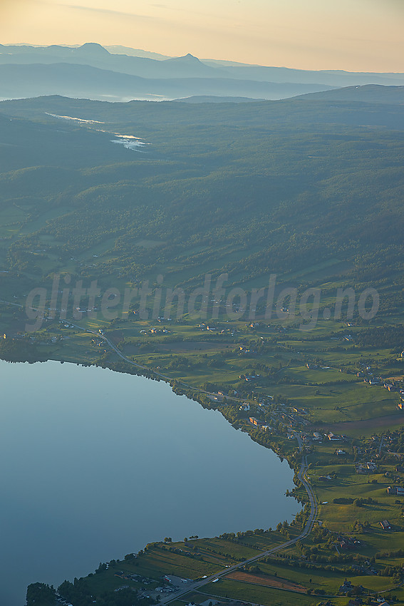 Morgenstemning over Grindaheim sett fra Bergsfjellet Øst.