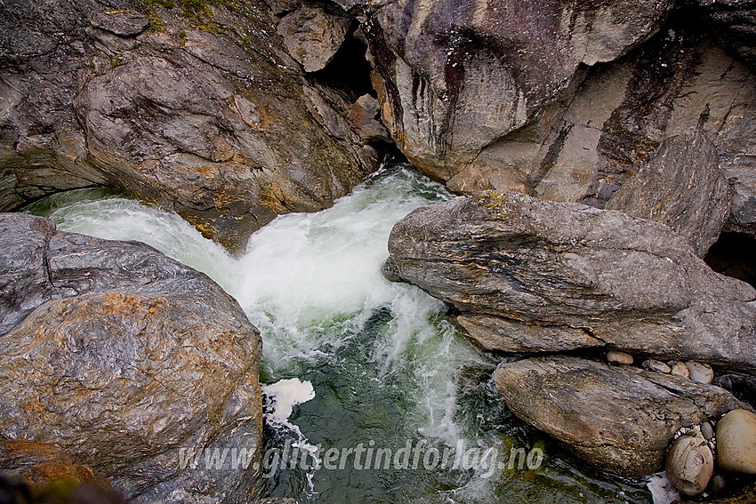 Jettegryter i Veodalen.