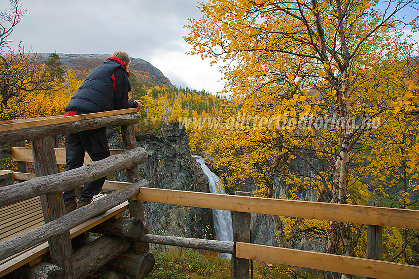 Vettisfossen sett fra den flotte utsiktsplattformen som er laget til ved ruta mot Ingjerdbu.