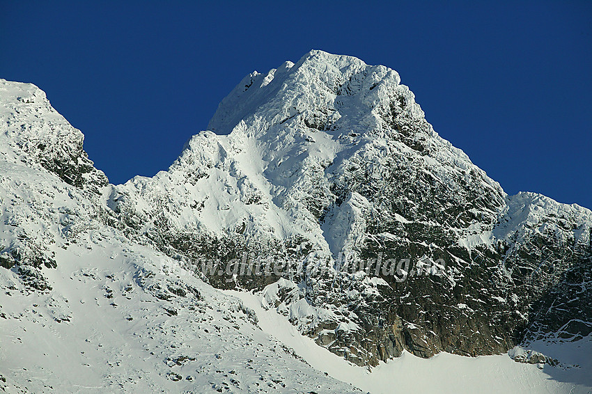 Store Austanbotntinden (2204 moh) fra sørvest.